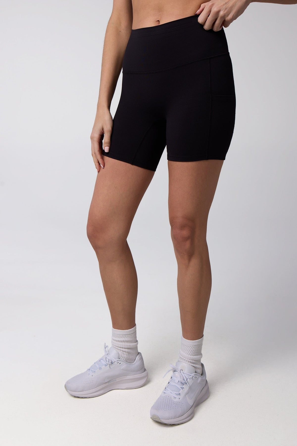 Women's Essential 5" High Rise Short