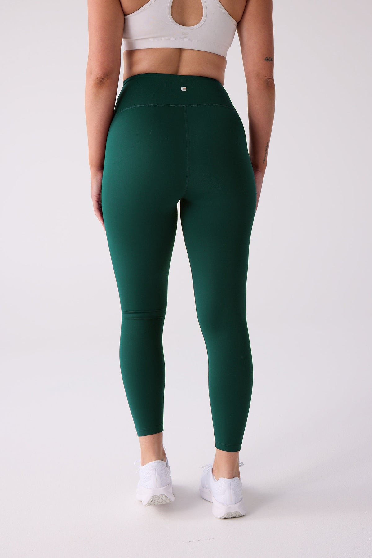 Essentials 7/8 Pocket Leggings